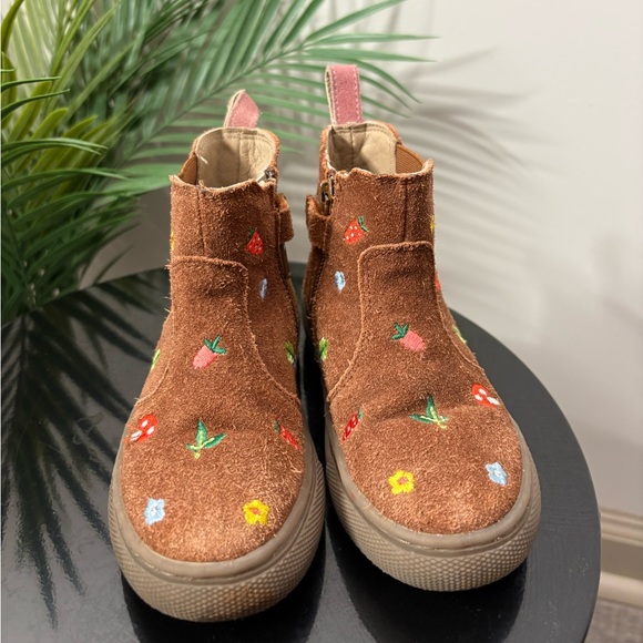 Mini Boden Embroidered Boots - Picture 2 of 8